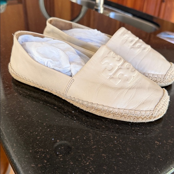 Tory Burch Shoes - Tory Burch Neutral Beige Leather Espadrille Flats